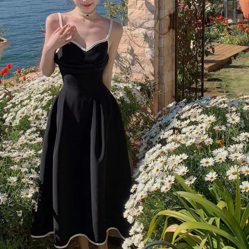 Fashionable French elegant high-end dress dress spring and summer 2024 plus size Hepburn style retro suspender long skirt for women