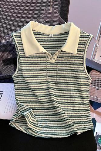 Actual shot of the new vest design with striped lapel top, right shoulder, versatile chain decorative vest for women, trendy