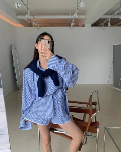 Korea Dongdaemun 24 Summer Lapel Casual Pinstripe Long Sleeve Shirt + Elastic Waist Shorts Fashion Set