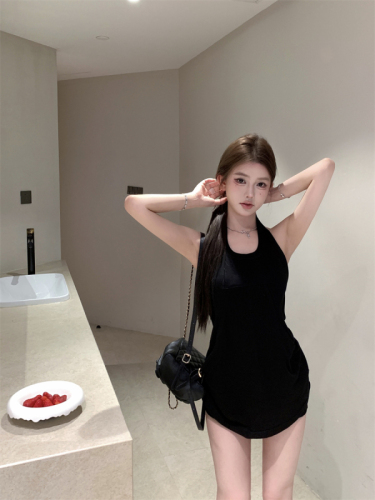 Actual shot of vest for women, black loose backless summer outer wear halter top