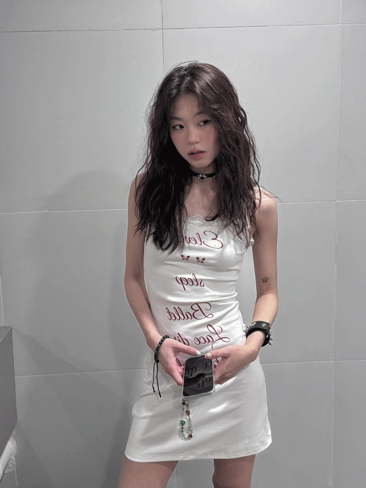 American hot girl lace splicing design suspender skirt for women ins style sleeveless waist slimming letter print a-line skirt summer