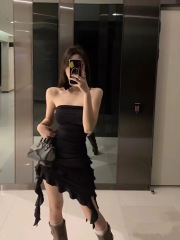 TOKO.Z Korean version 2024 summer temperament slim hot girl pure desire niche pleated bandeau strapless dress for women