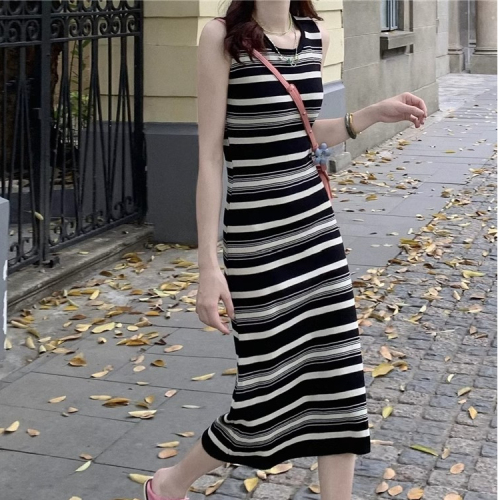 chic striped vest dress women's spring and summer Korean version 2024 new mid-length slim slim bottoming sleeveless dress