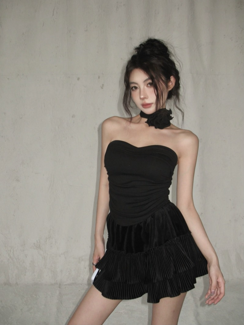 Real shot of summer strappy flower one-shoulder tube top for pure lust hotties short slim fit waist bm style top