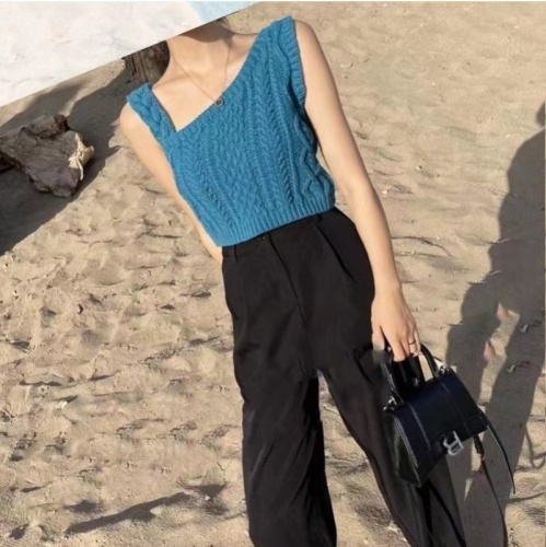 夏季新款韩版对称斜领短款显瘦小众针织背心外穿别致上衣女