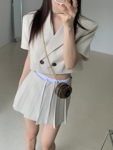韩国chic法式短款西装外套上衣+拼接设计感百褶裙裤