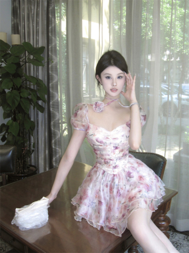 Actual shot of square-neck puff short-sleeved floral pleated high-waisted slimming spliced ​​A-line dress
