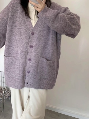 Languid Korean-style gentle purple sweater jacket for women, winter thickened high-end knit cardigan for petite figures
