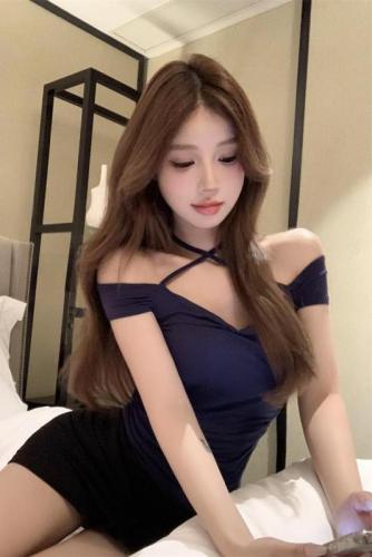 Real shot ~ Hot girl with breast pads, sexy cross straps, folded edges, slimming, short-sleeved T-shirt top for women