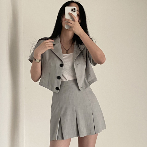 Korean ins summer three-button short suit + high-waist pleated skirt short skirt student suit