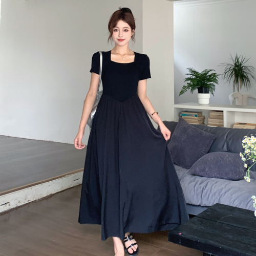 Real shot of large-size Hepburn-style square-neck dress, summer high-end temperament skirt, fat mm slimming black long skirt