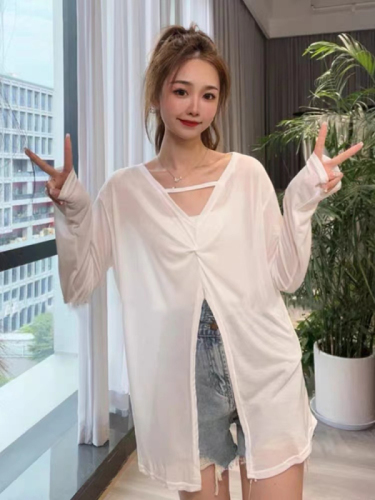 Original fabric two-wear twist design niche long-sleeved pink sun protection cover-up T-shirt for women spring thin wide