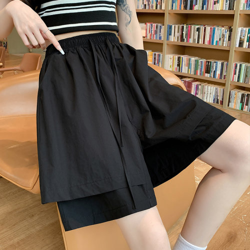Real shot of large size retro casual shorts, elastic waist tie, slimming wide leg pants, solid color mid-length pants for women