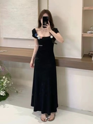 French three-dimensional flower high-end square collar dress for women in summer niche design pleated slim pleated waist skirt