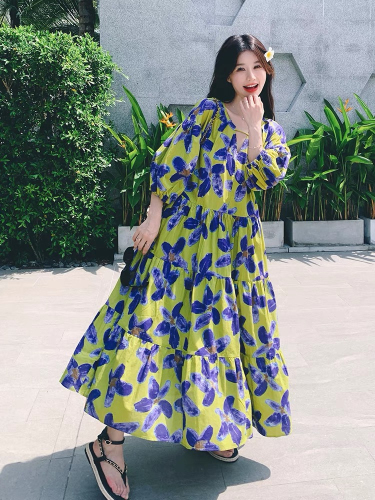 French retro printed dress for women 2024 summer new style French retro loose large skirt beach long dress