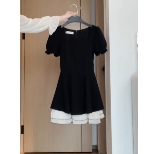 5.13 Arrive at the stall Matsumoto Mourning Black Swan Contrast Dress Little Black Dress Slimming A-Line Dress