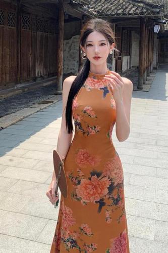 Actual shot of new women's retro printed national style improved cheongsam slim hip-covering halterneck dress