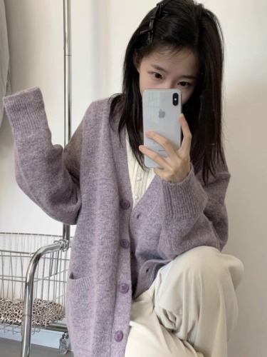 Languid Korean-style gentle purple sweater jacket for women, winter thickened high-end knit cardigan for petite figures
