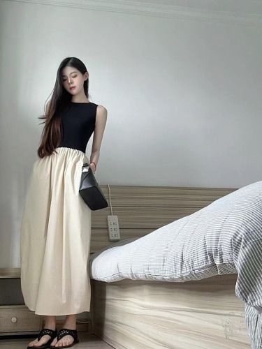 Real shot of black apricot contrast stitching vest dress 2024 summer suspender long skirt sleeveless temperament skirt