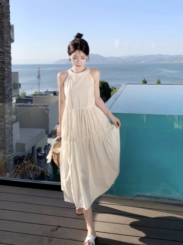 2024 new summer French retro design niche long skirt high-end slim sleeveless holiday dress for women