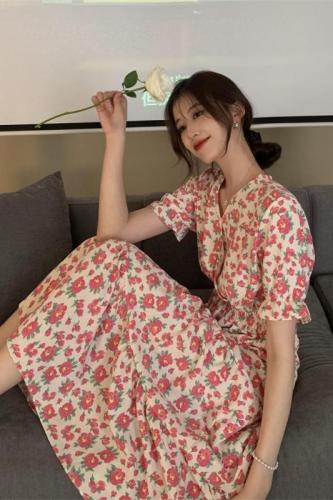 Real shot Summer 2024 new style French gentle style floral dress women's waist V-neck temperament skirt