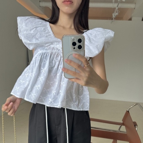 Korea East 2024 new summer style sweet and stylish age-reducing V-neck bow-tie off-the-shoulder top shirt