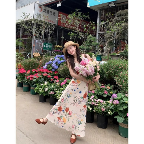 2024 New Early Spring Clothes Tea Break French Floral Suspender Dress Women's Summer Seaside Vacation Beach Long Dress