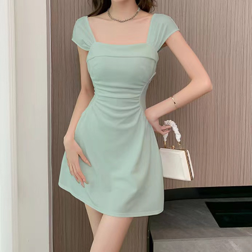 French square collar solid color pleated dress women's 2024 new summer temperament slim casual mid-length skirt