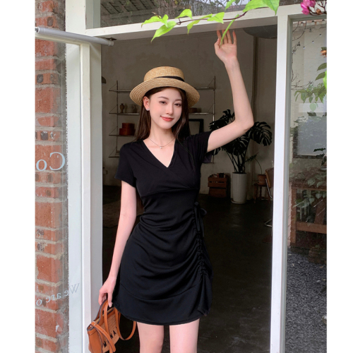 Actual shot of the little black dress 2024 summer new slim-fitting waist drawstring pleated fishtail dress design skirt