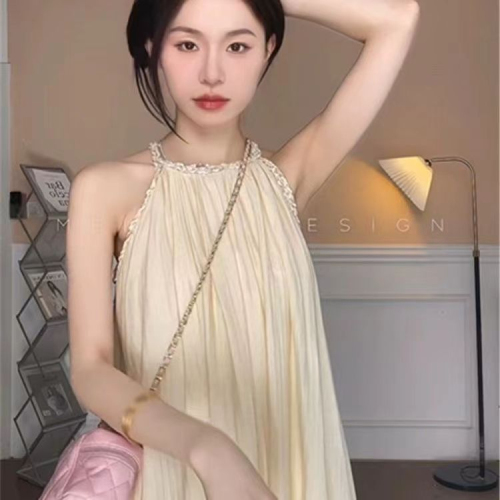 Official photo 2024 French new style niche off-shoulder halterneck sleeveless pure lust chiffon skirt high-end