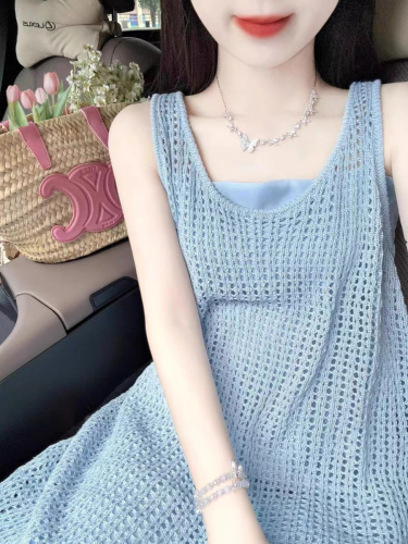 Resort style two-piece dress for women summer 2024 new style internet celebrity hollow knitted vest dress suspender skirt