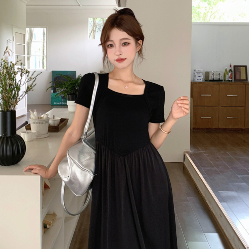 Real shot of large-size Hepburn-style square-neck dress, summer high-end temperament skirt, fat mm slimming black long skirt