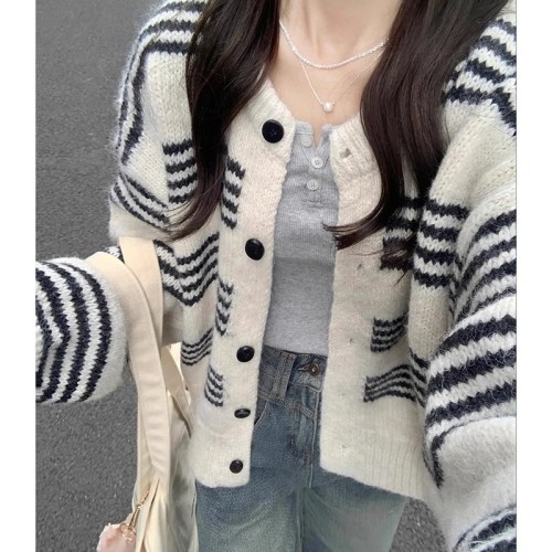 Languid Contrast Striped Crew Neck Cardigan for Women - Autumn/Winter New Arrival Loose Outerwear Soft Knit Cardigan