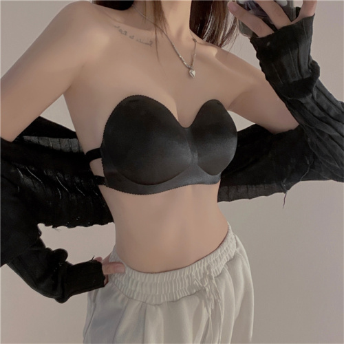 Real shot of strapless underwear for women with small breasts, push-up breathable bandeau style invisible wire-free wrap bra