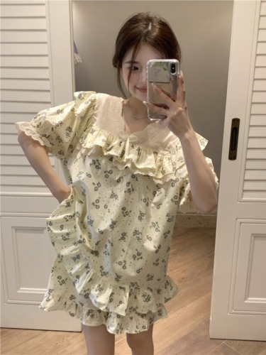 Real shot of Korean version of sweet princess style floral heavy embroidery lace loose cotton V-neck home wear suit