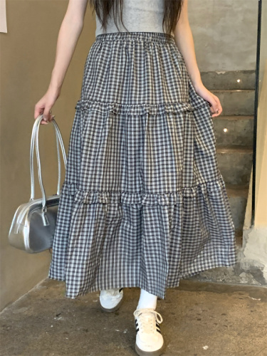 Actual shot of the new retro plaid fungus skirt, niche design, loose slimming long skirt