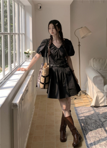 Actual shot~Cool little black dress v-neck retro puff sleeves midi skirt