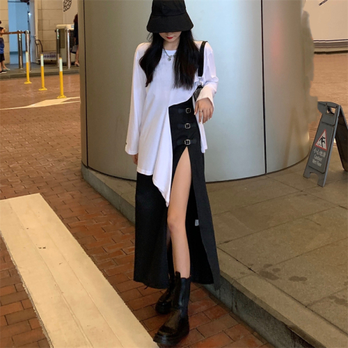 Real shot ~ Irregular cut raw edge waist-revealing long-sleeved T+ dark girl slit to show leg length buckle long skirt