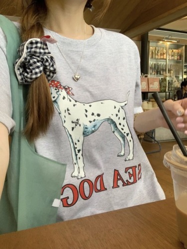 Actual shot of loose and lazy printed letter round neck fun T-shirt top