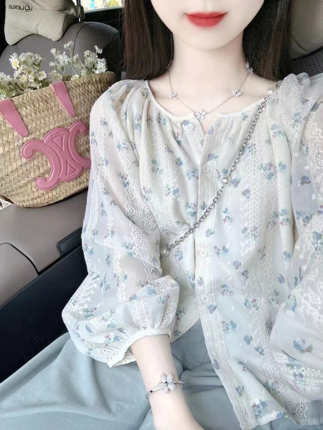 French Sweet Bubble Sleeve Floral chiffon blouse women 2024 summer new gentle breeze lace embroidery sun shirt