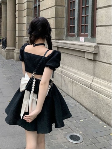 Vacation photoshoot French backless bow skirt square neck puff sleeve dress waist small puff skirt