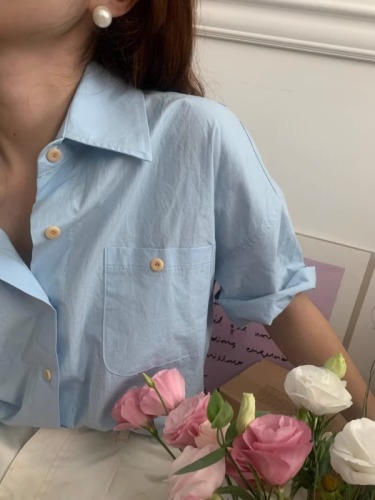 Summer new blue short-sleeved shirt for women with niche design, loose off-shoulder short-sleeved shirt, retro temperament