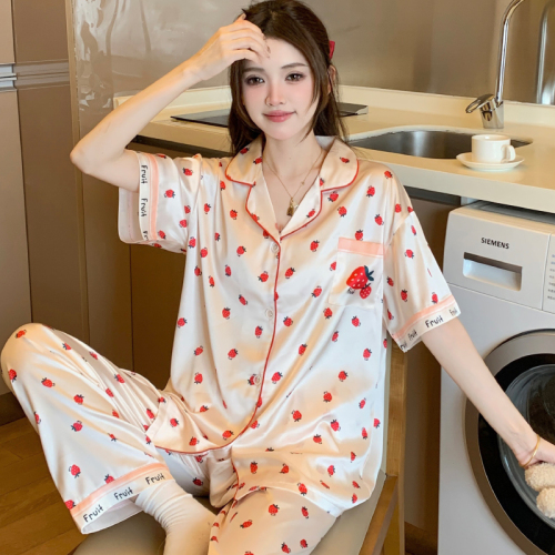 Actual shot of summer Korean style high-looking, sweet and cute strawberry imitation silk short-sleeved trousers pajamas home wear set