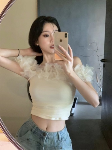 Sweet hot girl camisole new style sleeveless sexy short one-shoulder clavicle three-dimensional flower top for women to wear outside