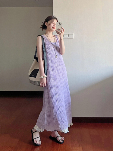 Resort style two-piece dress for women summer 2024 new style internet celebrity hollow knitted vest dress suspender skirt