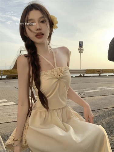 Real shot French retro style gold-style three-dimensional flower halter neck waist slimming tube top dress