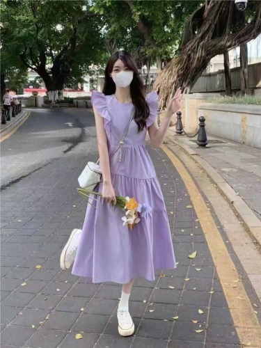 Designed small flying sleeve dress, summer women's chic and beautiful seaside vacation French waist-reducing mid-length skirt