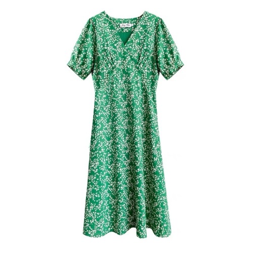 Korean version of the new 2024 summer French retro niche green floral dress V-neck high-waist temperament long skirt