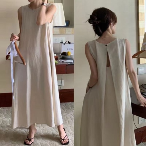Korean backless pleated sleeveless vest dress for women 2024 summer ancient design niche loose white long skirt