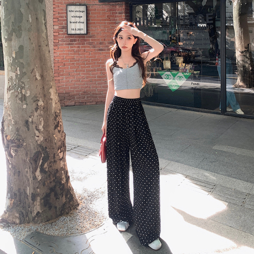 Actual shot of new summer high-waisted loose casual pants for women with wide legs and drapey polka-dot Yamamoto pants